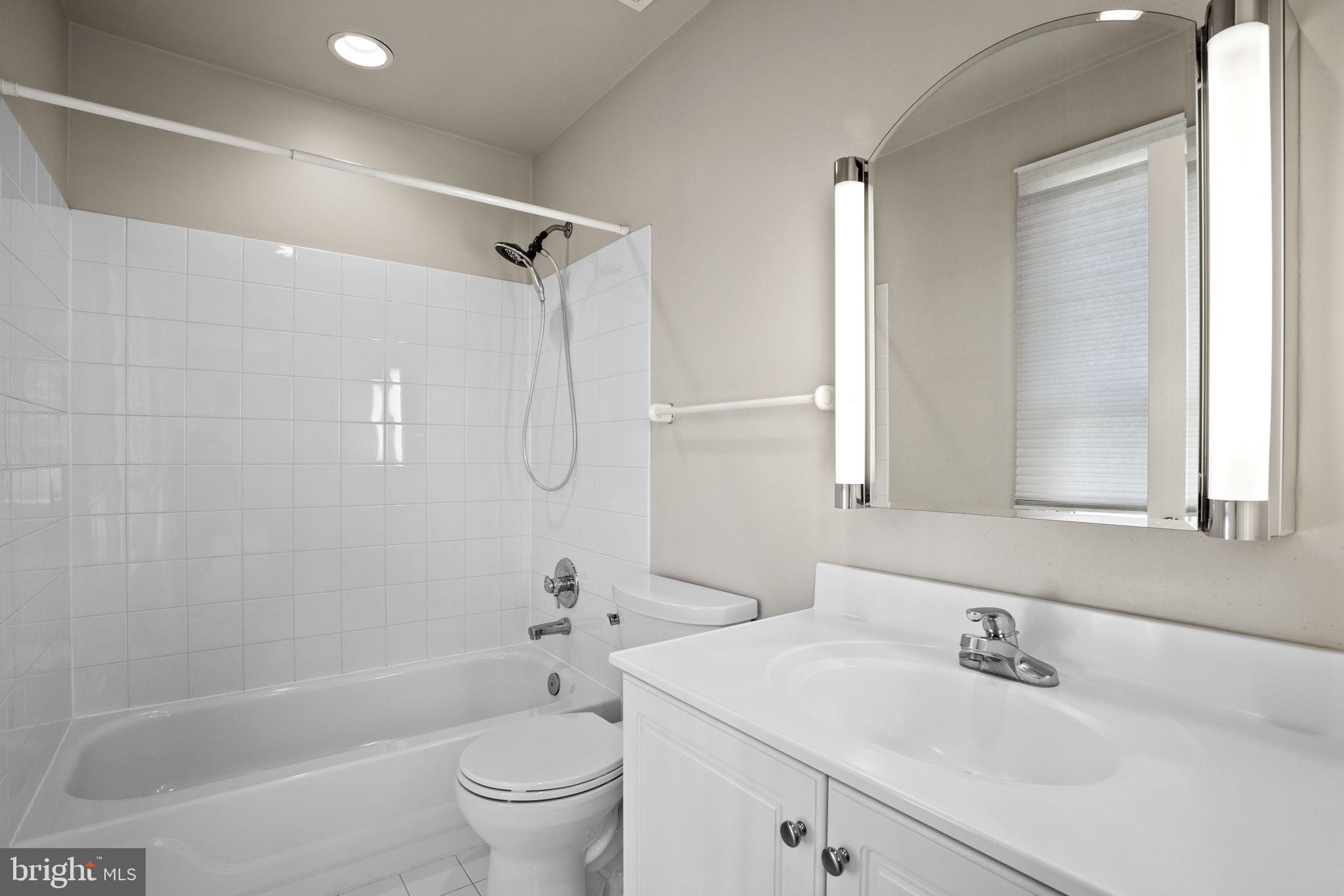 6409 Little Leigh Ct