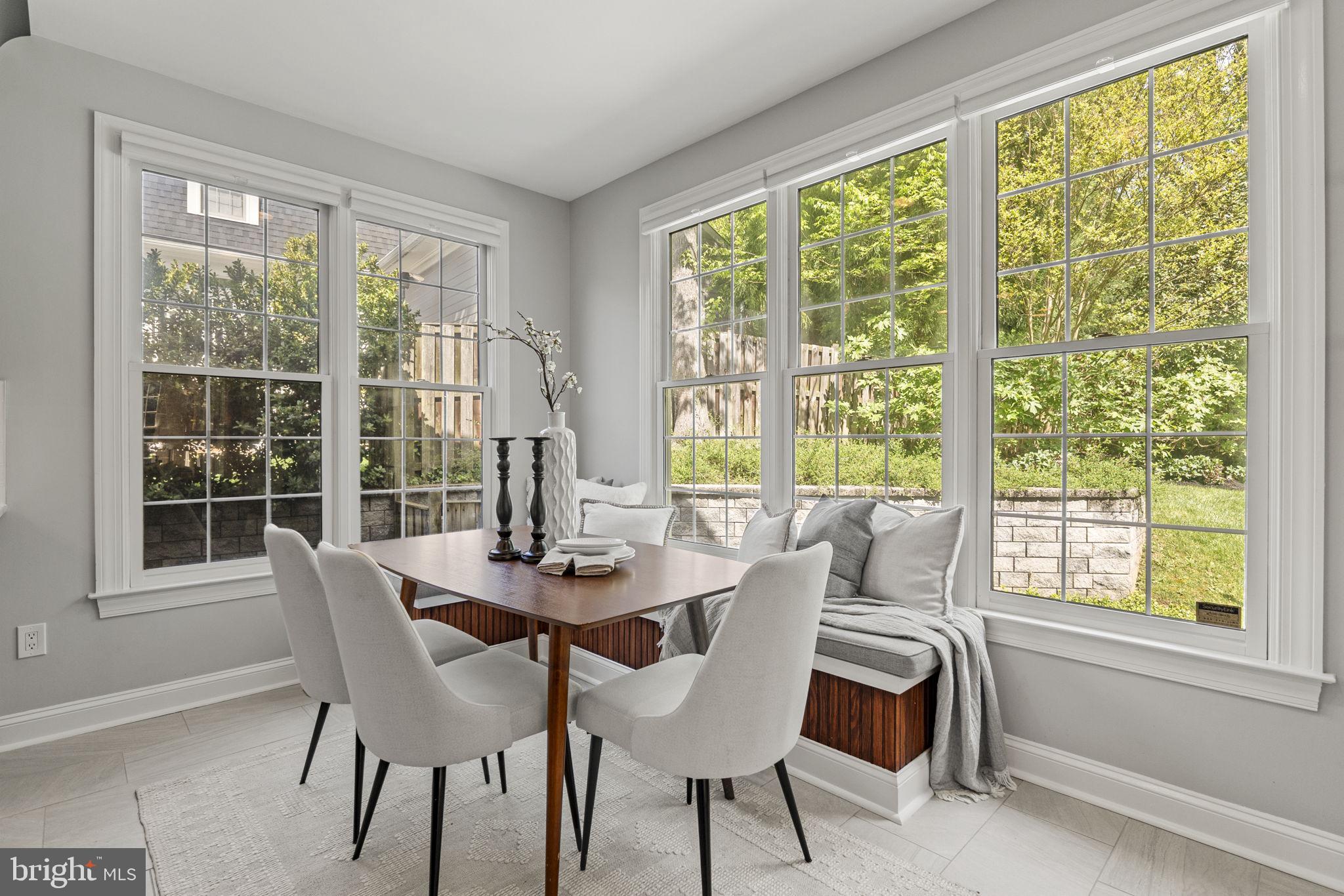 6409 Little Leigh Ct