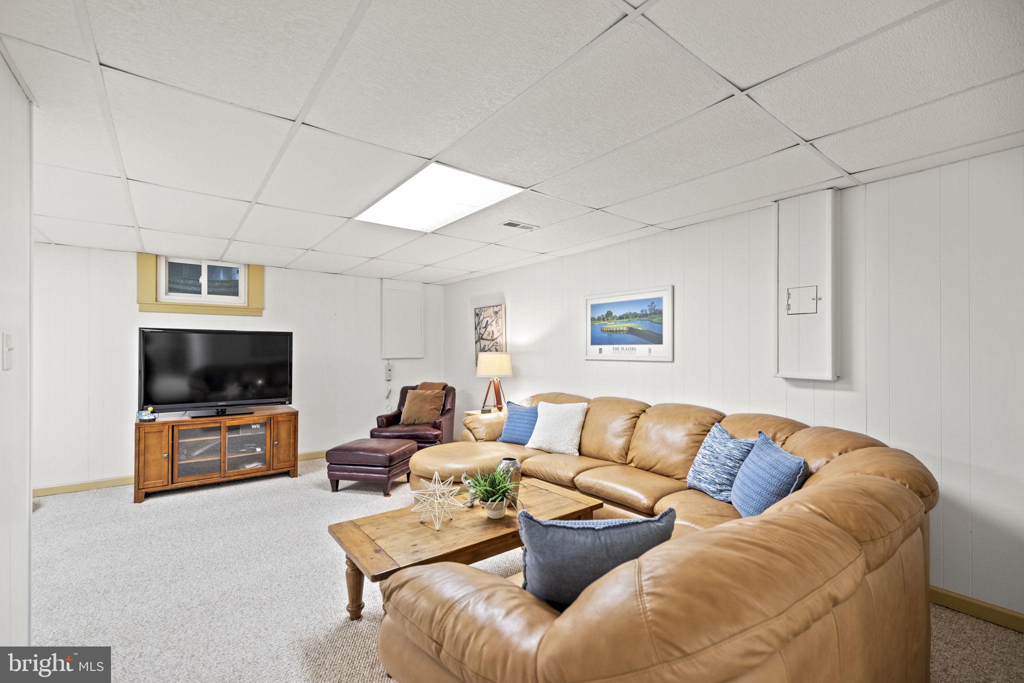 1038 Carnation Dr