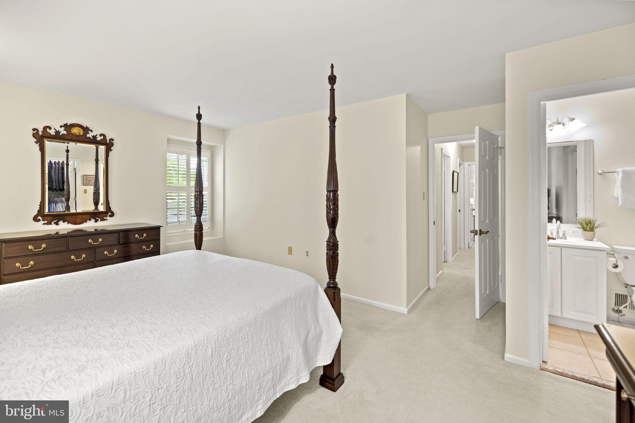 1038 Carnation Dr