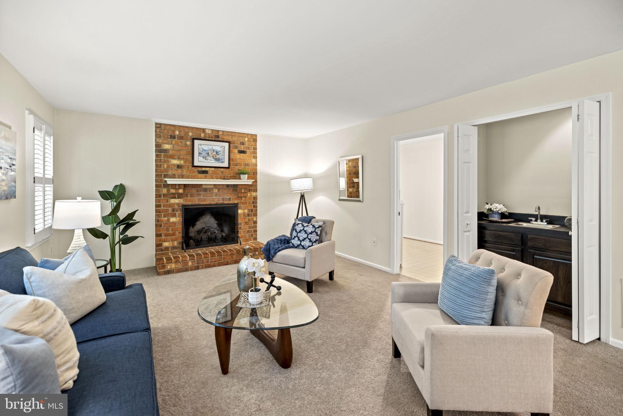 1038 Carnation Dr