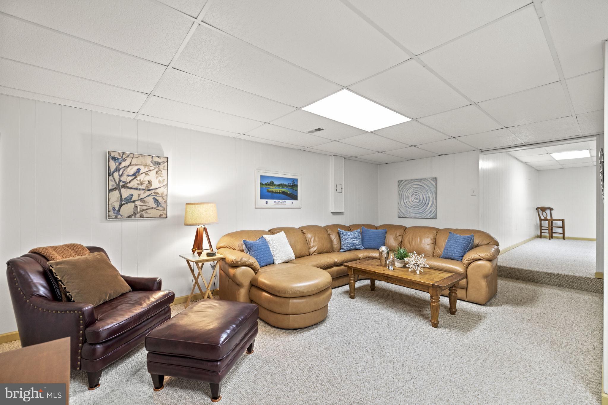 1038 Carnation Dr