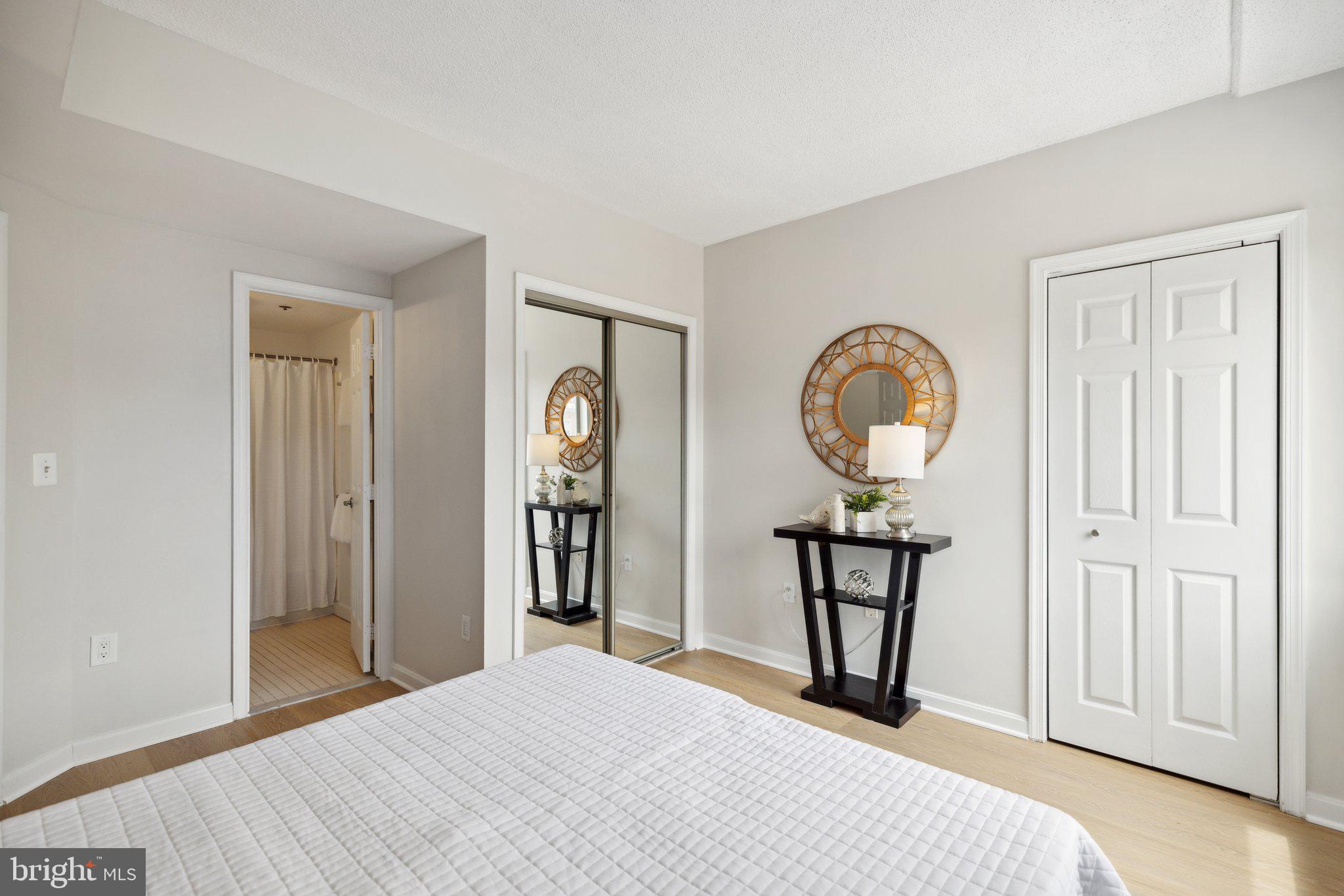 24 Courthouse Sq #311