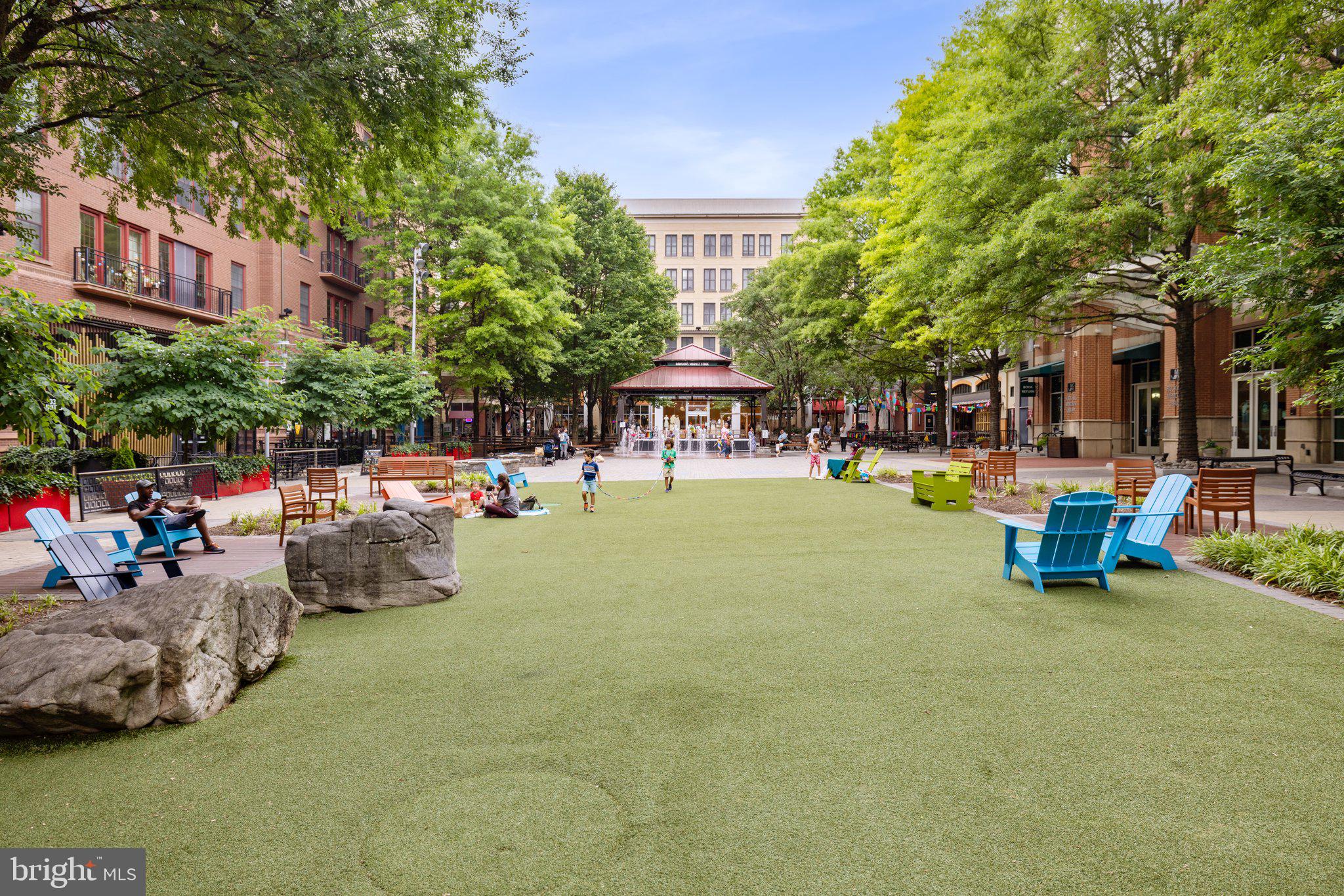 24 Courthouse Sq #311