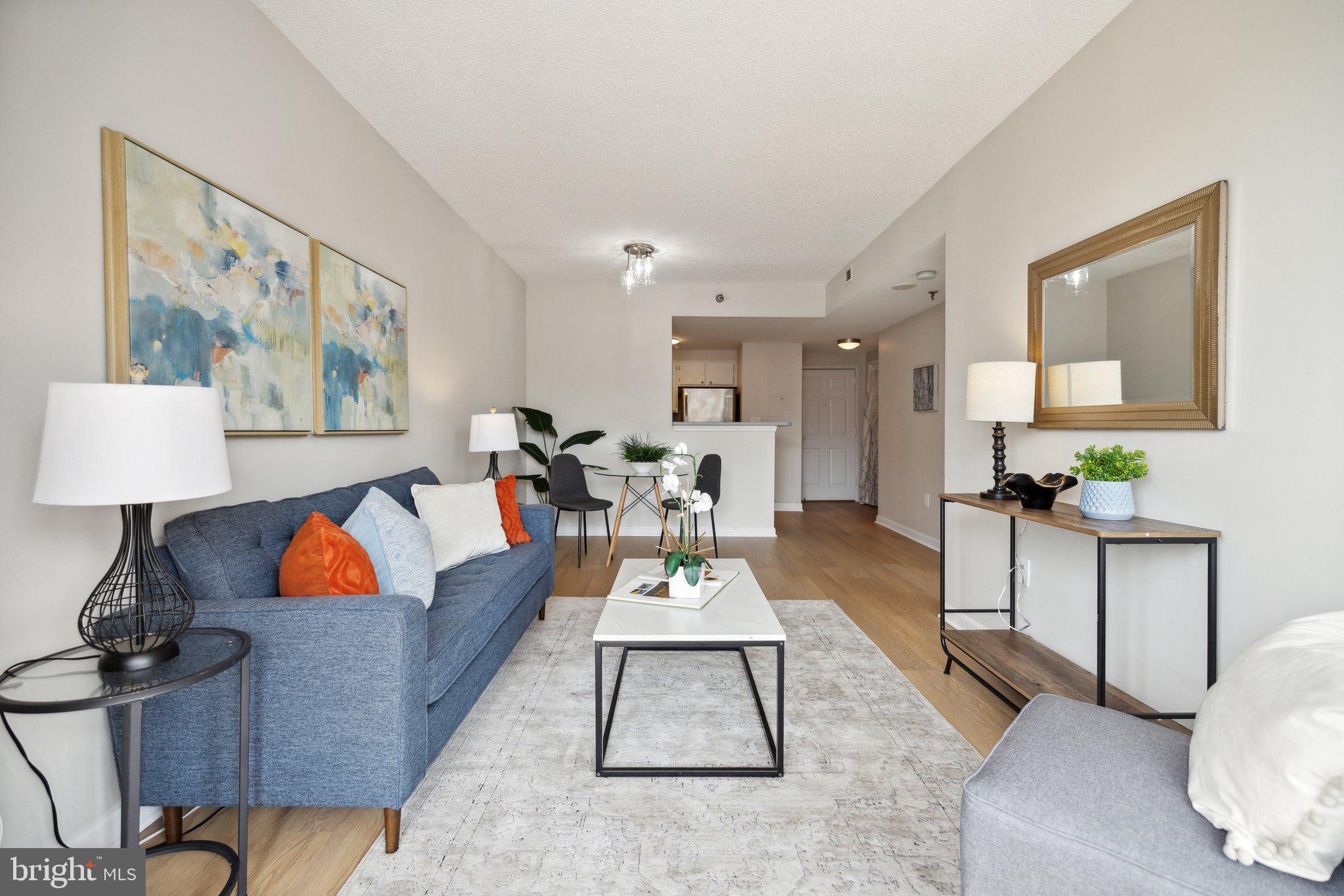 24 Courthouse Sq #311