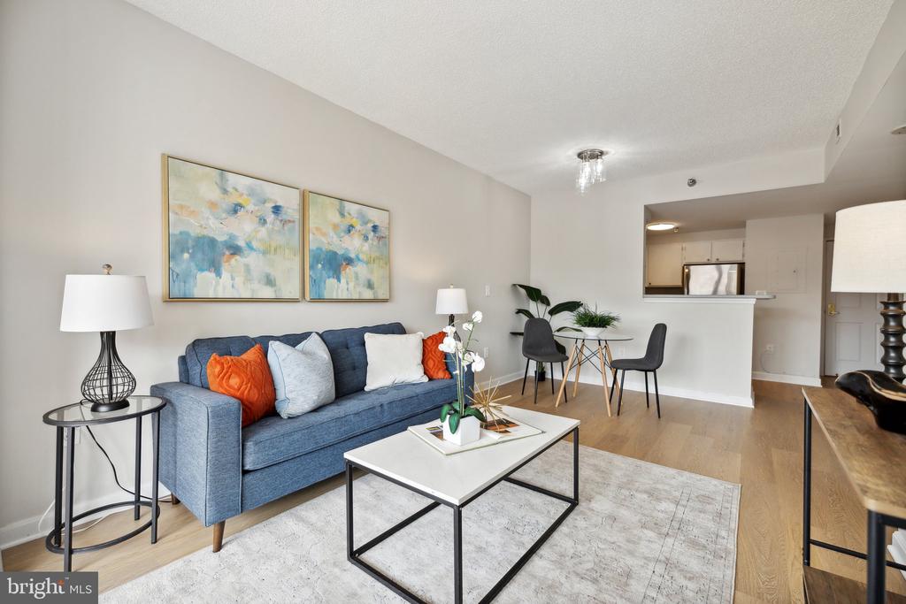 24 Courthouse Sq #311
