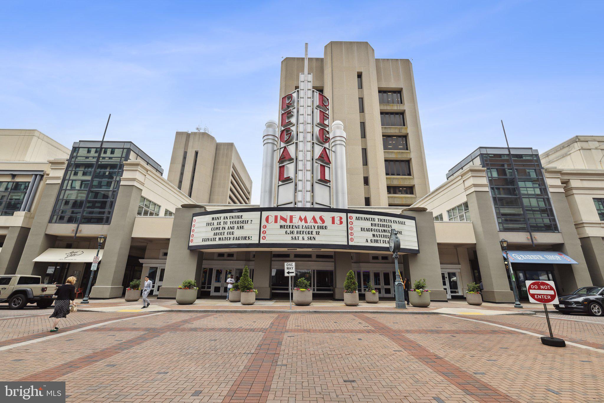 24 Courthouse Sq #311