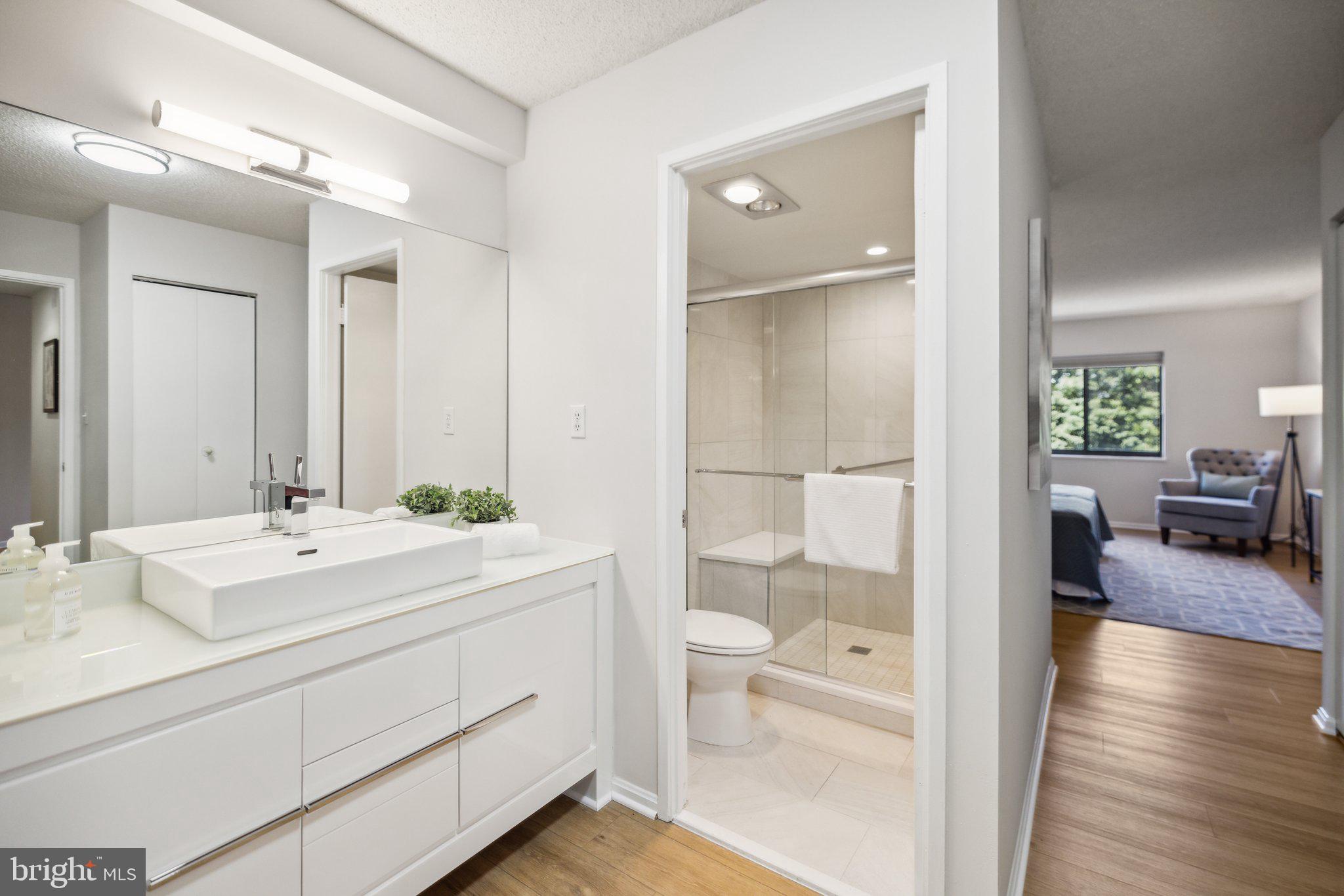 15107 Interlachen Dr #601