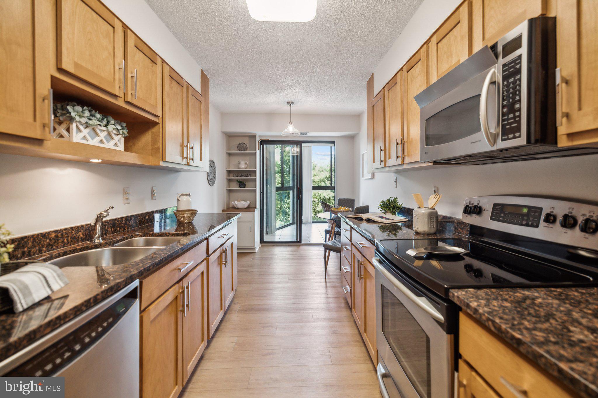 15107 Interlachen Dr #601