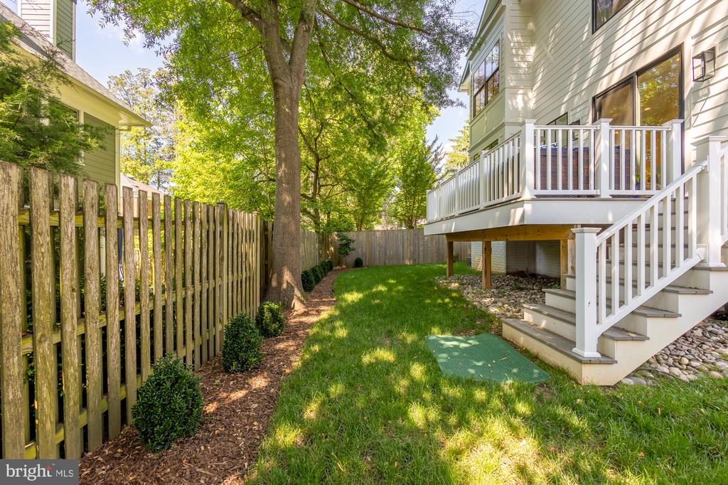 4508 Harling Ln