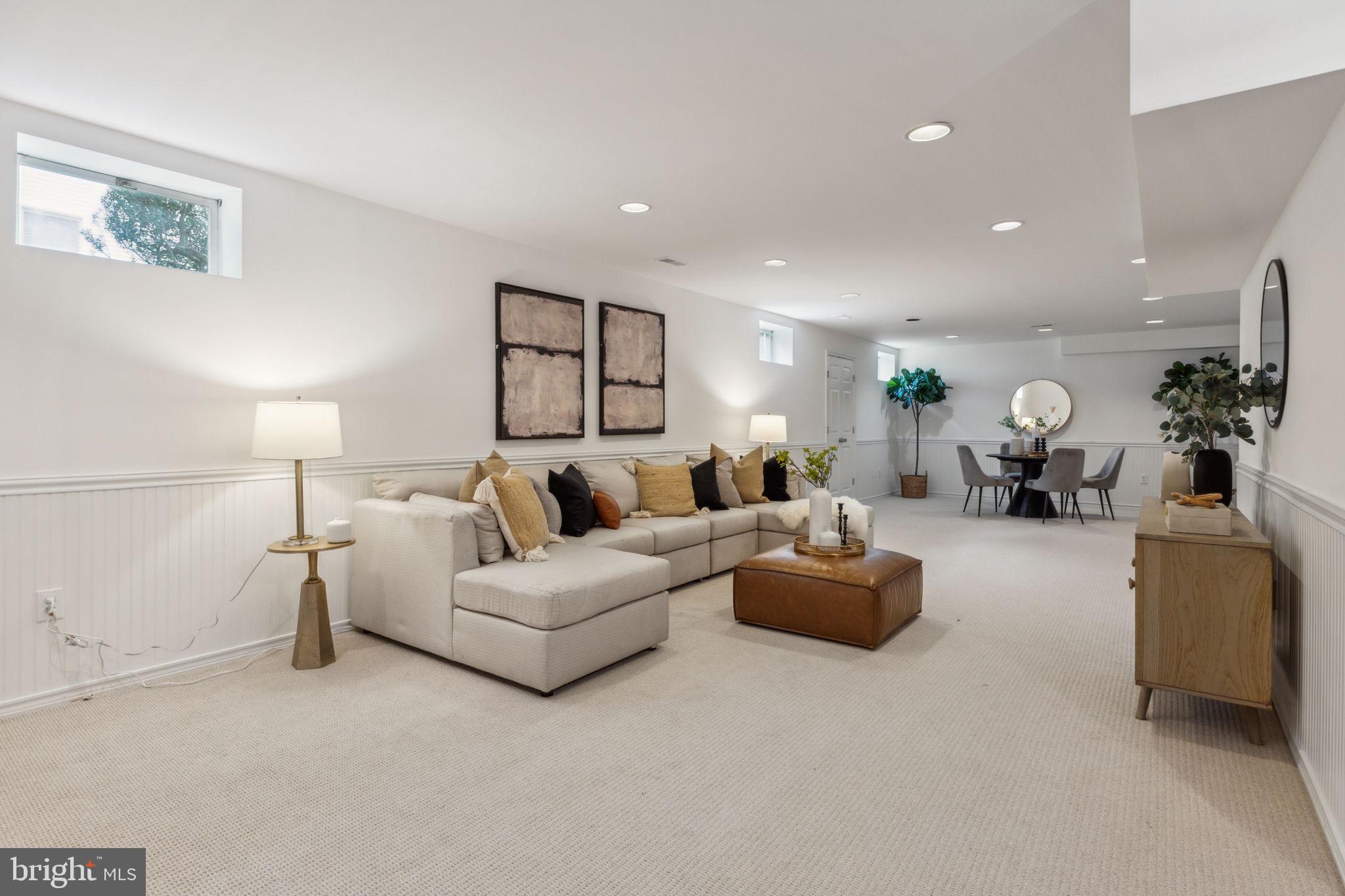 301 Anderson Ave