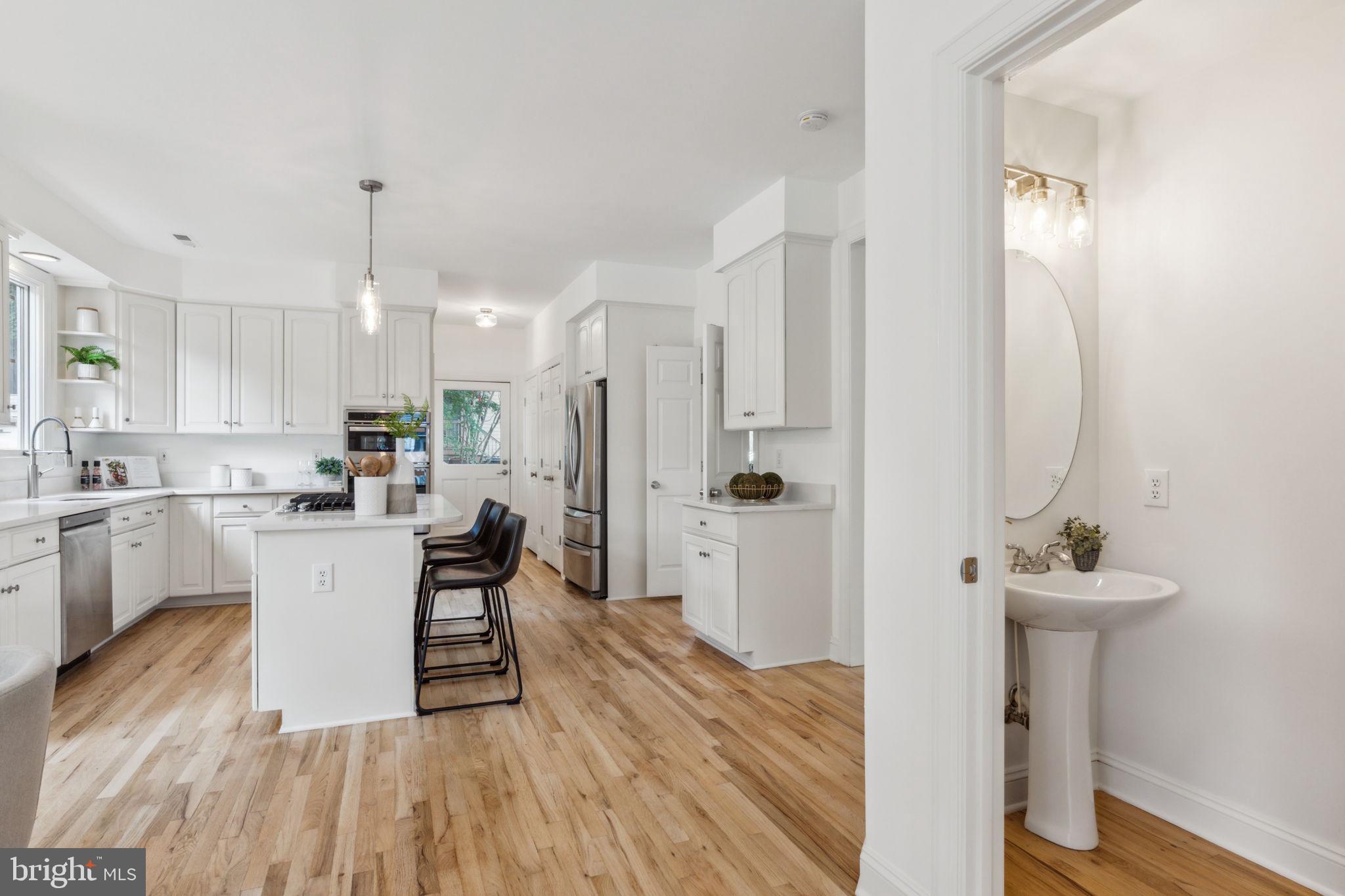 301 Anderson Ave