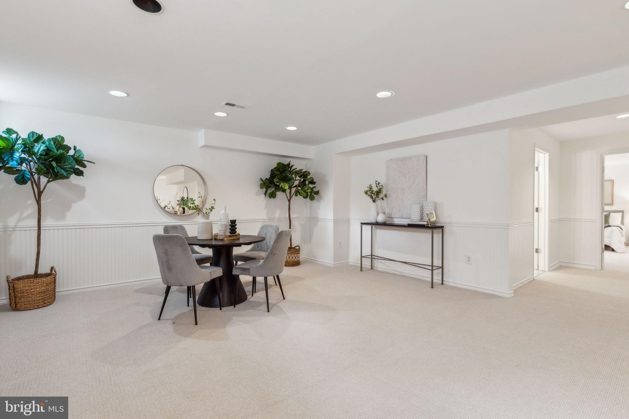 301 Anderson Ave