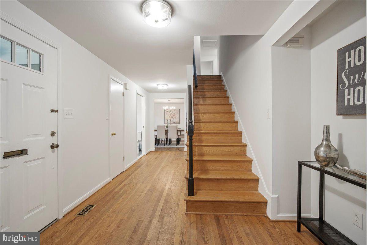 10632 Seneca Spring Way