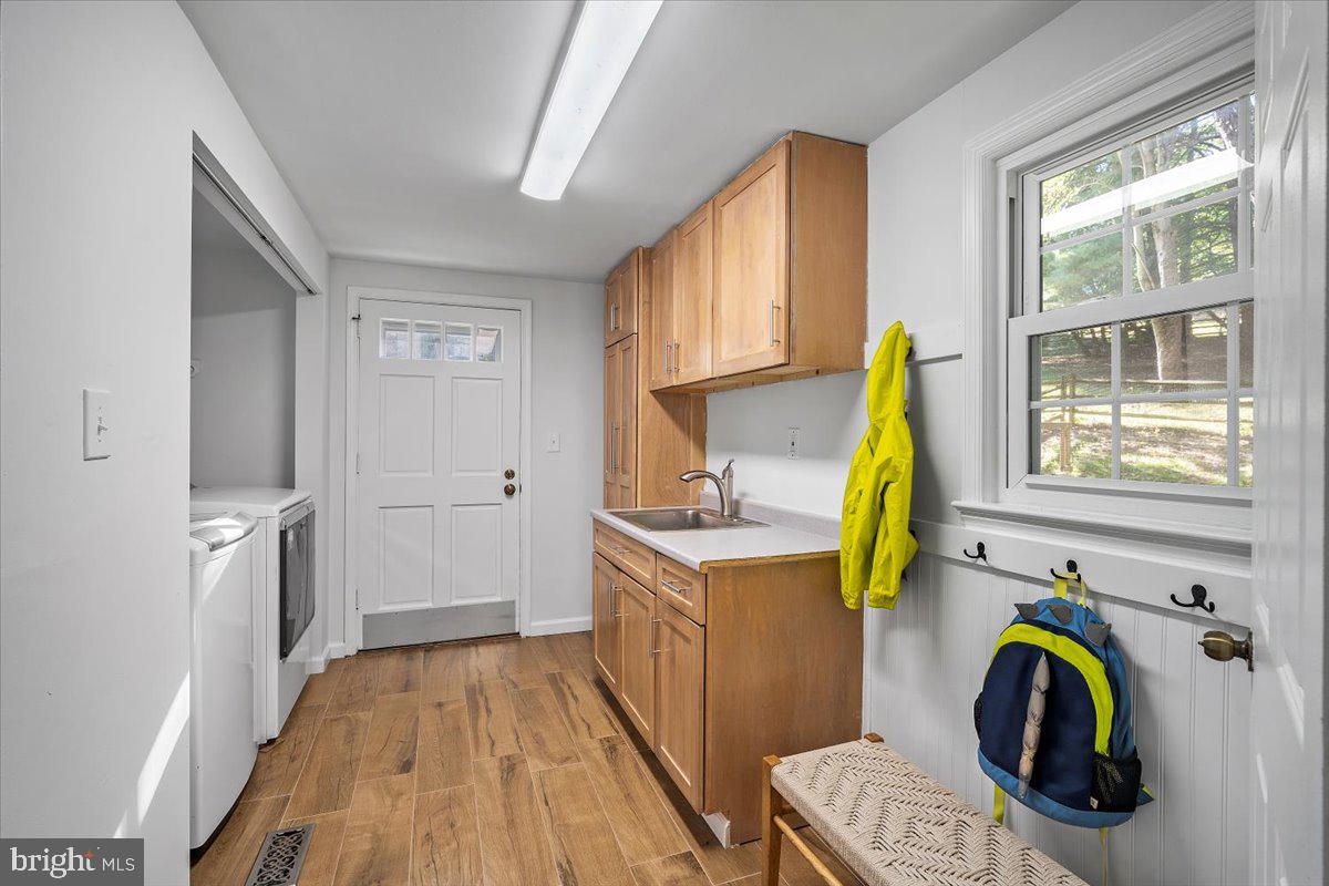 10632 Seneca Spring Way