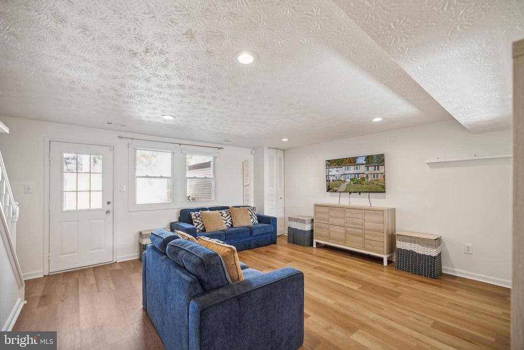 1203 Elm Grove Cir