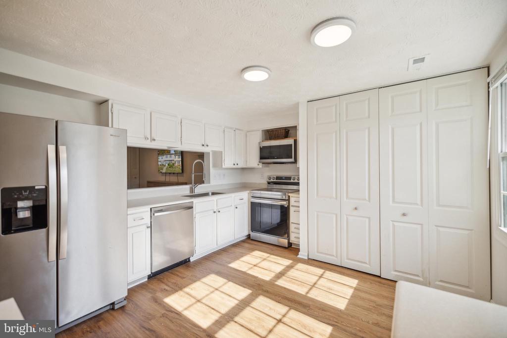 1203 Elm Grove Cir