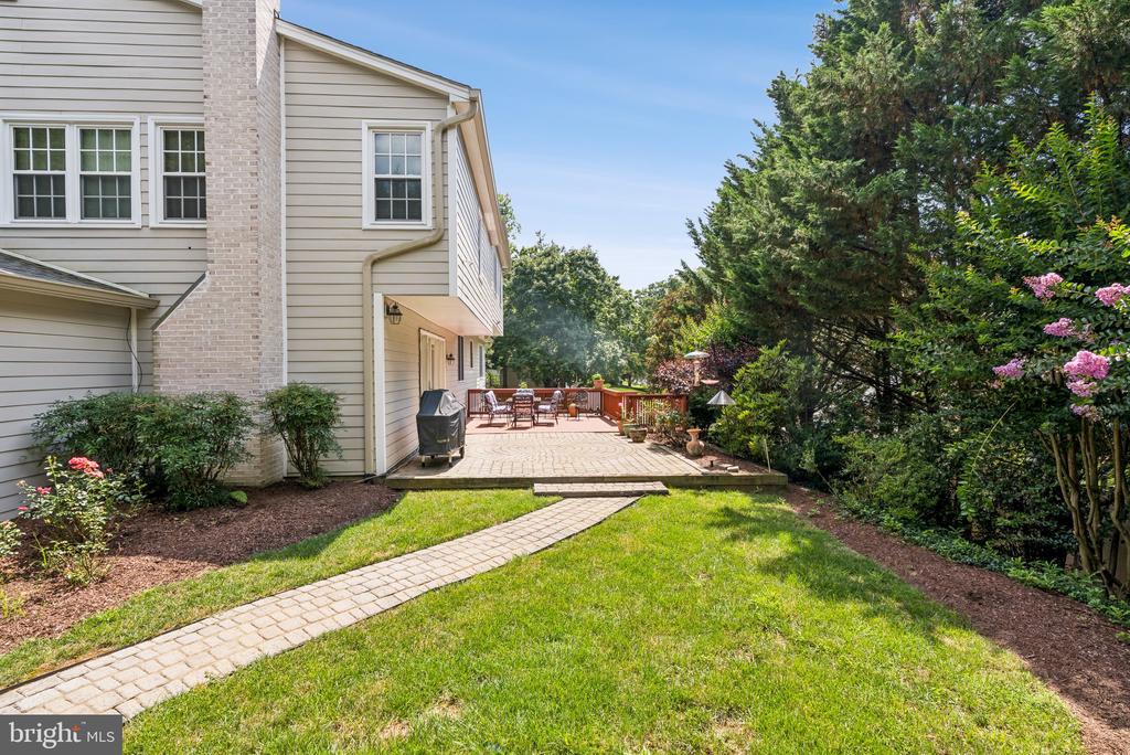 1525 W KERSEY LANE