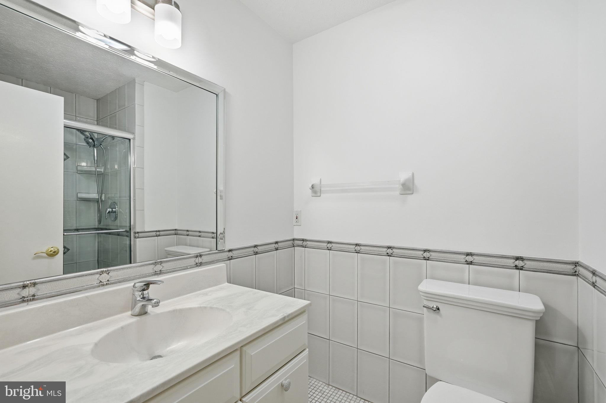 1525 W KERSEY LANE