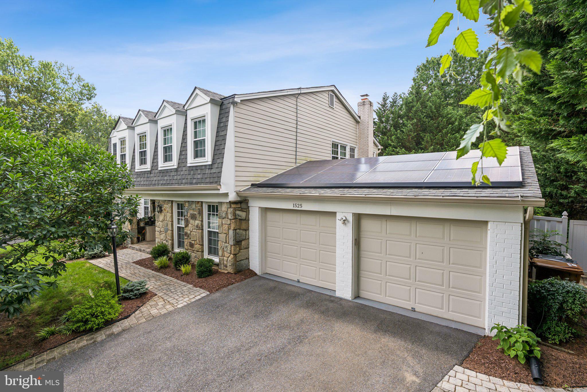 1525 W KERSEY LANE