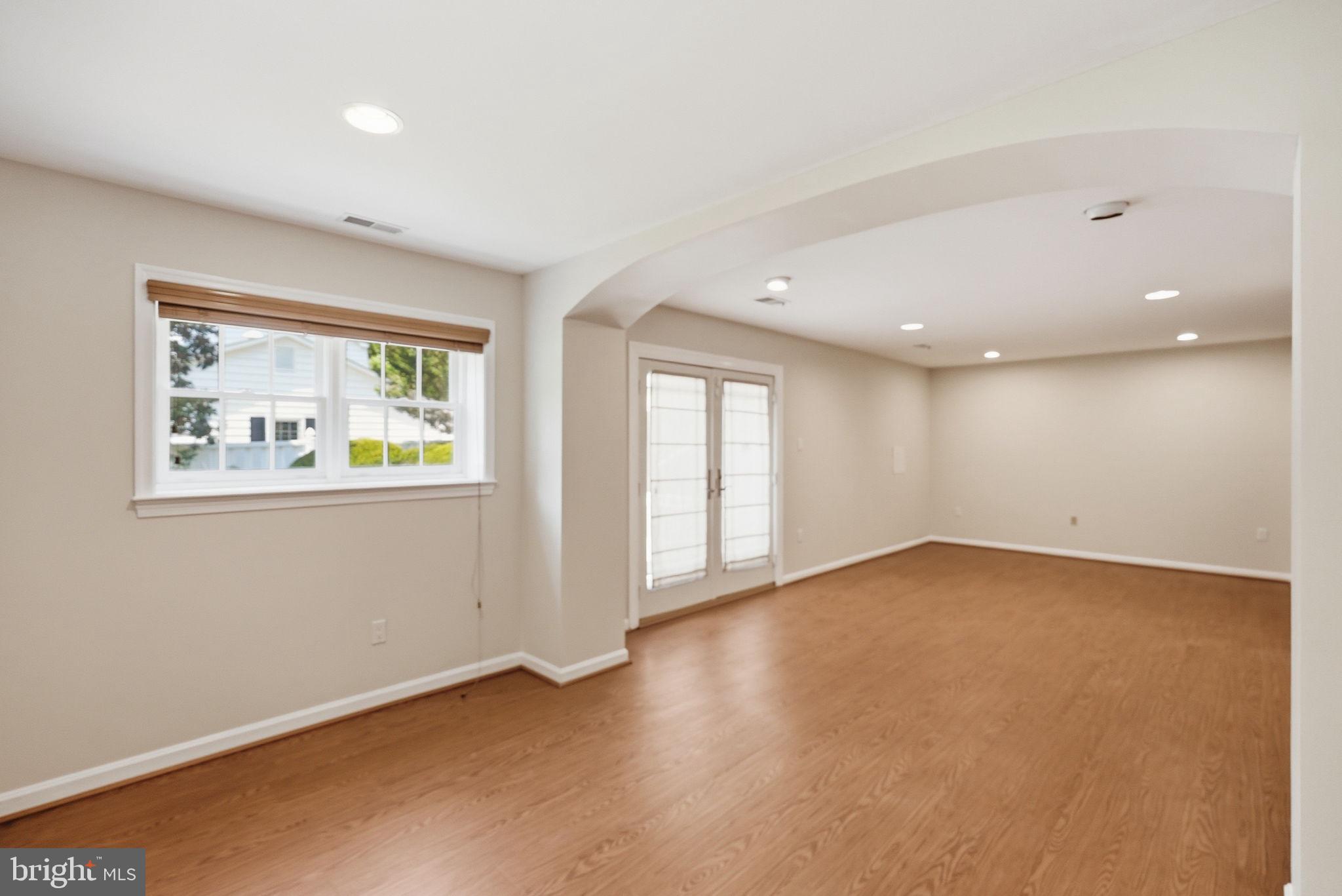 1525 W KERSEY LANE