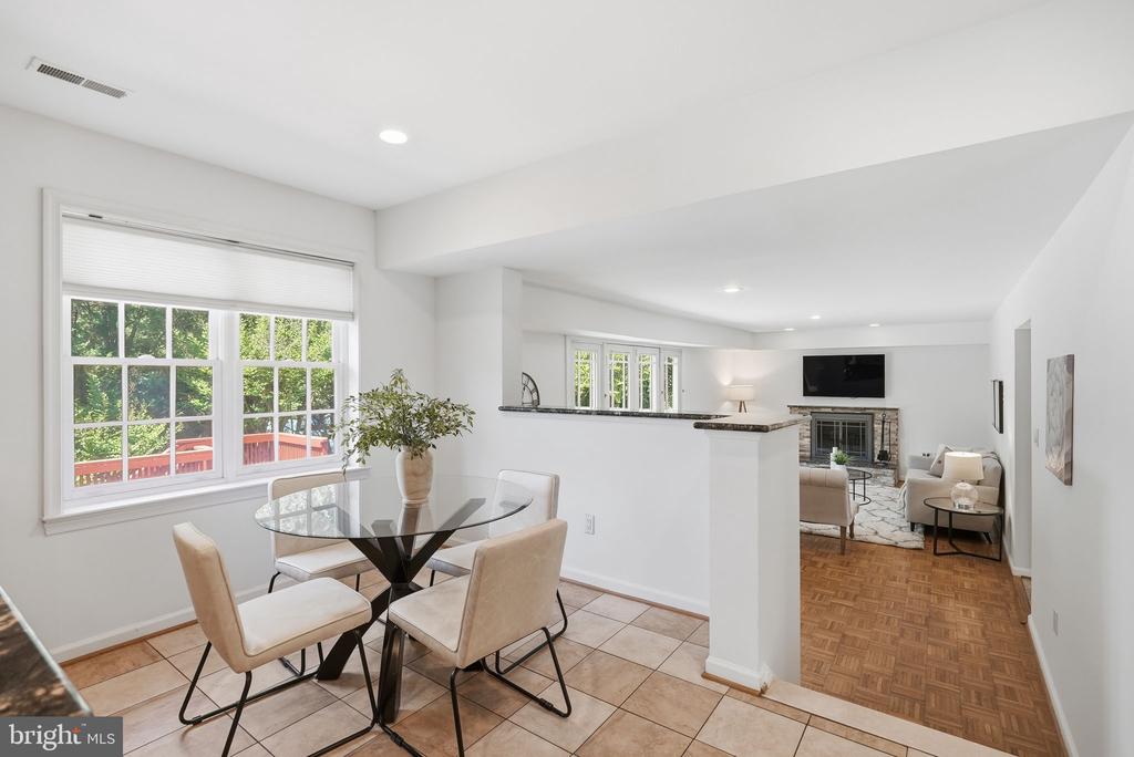 1525 W KERSEY LANE