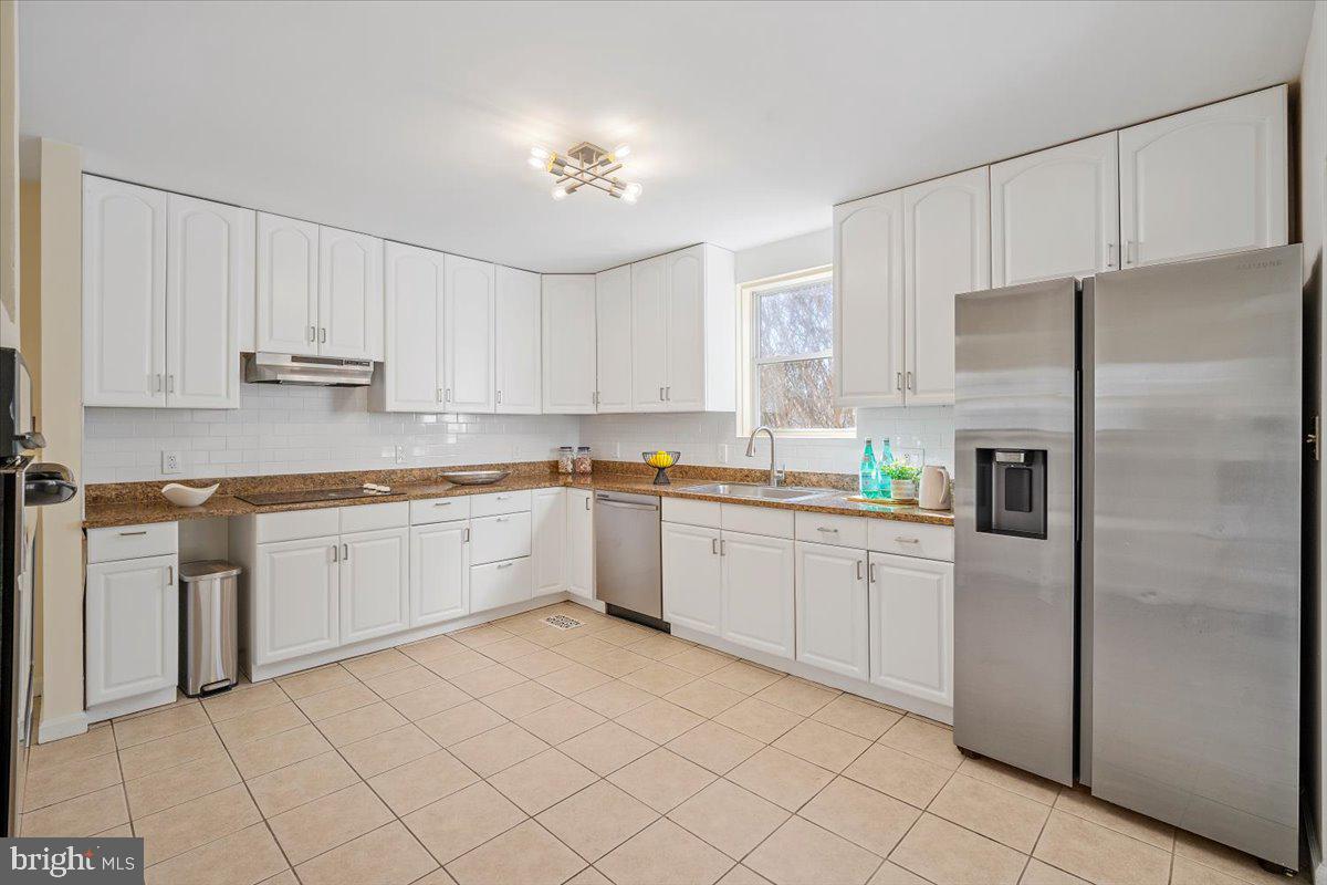 11002 Newport Mill Rd