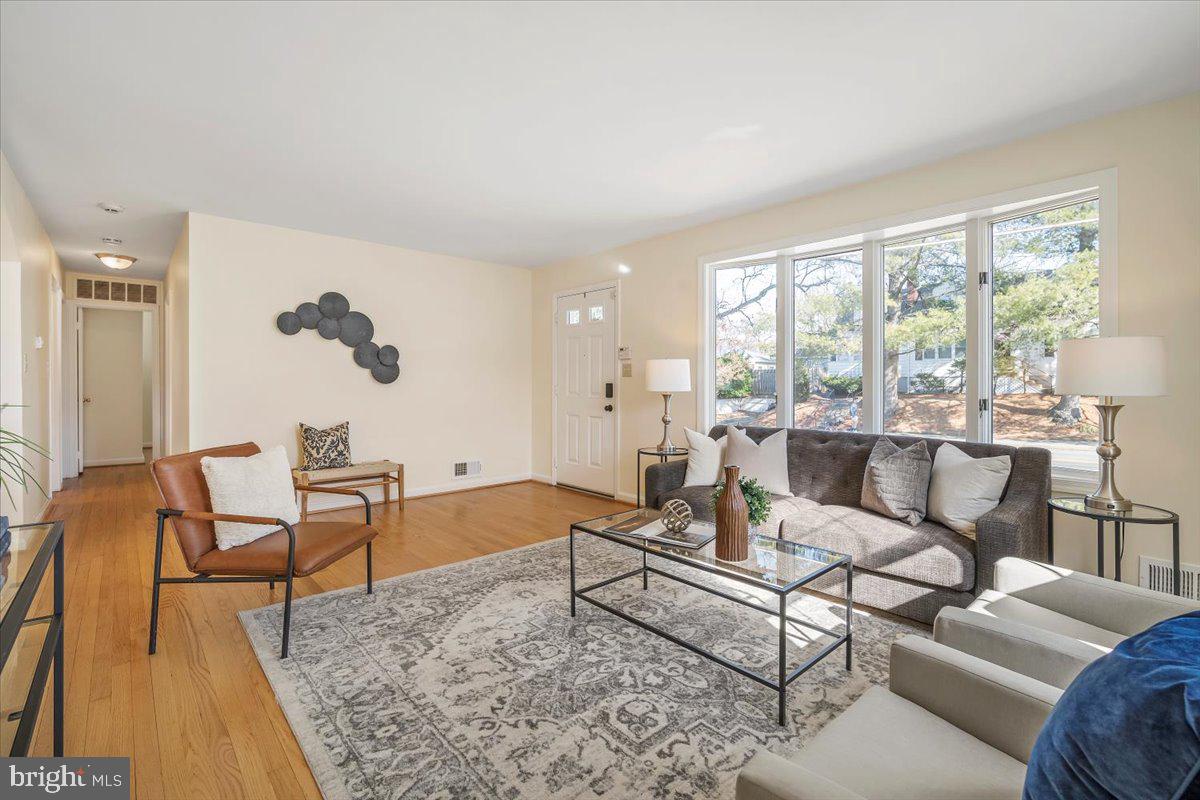 11002 Newport Mill Rd