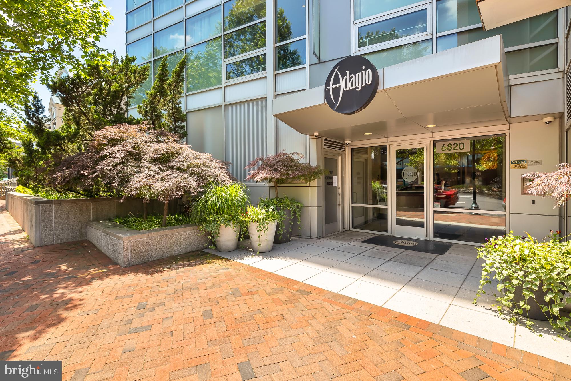 6820 Wisconsin #3010