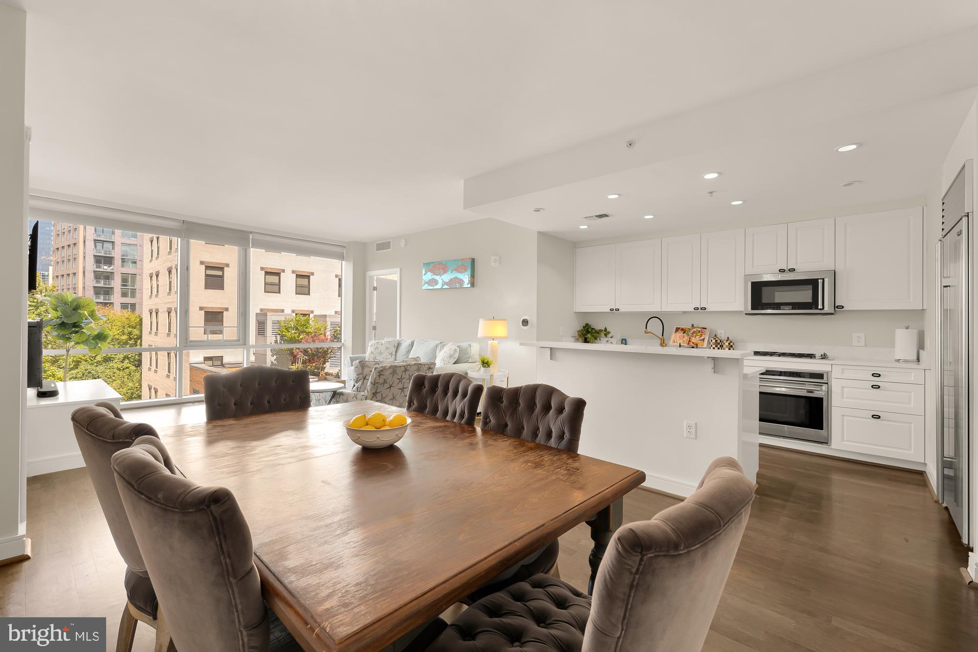 6820 Wisconsin #3010