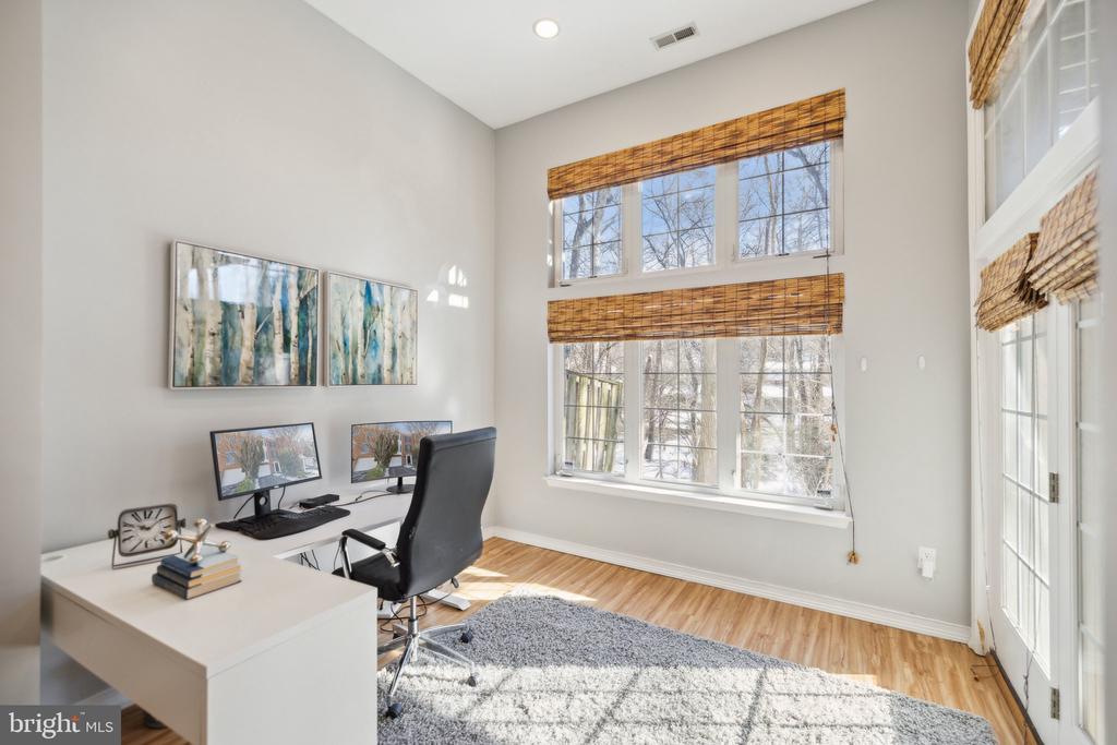 4 Waddington Ln
