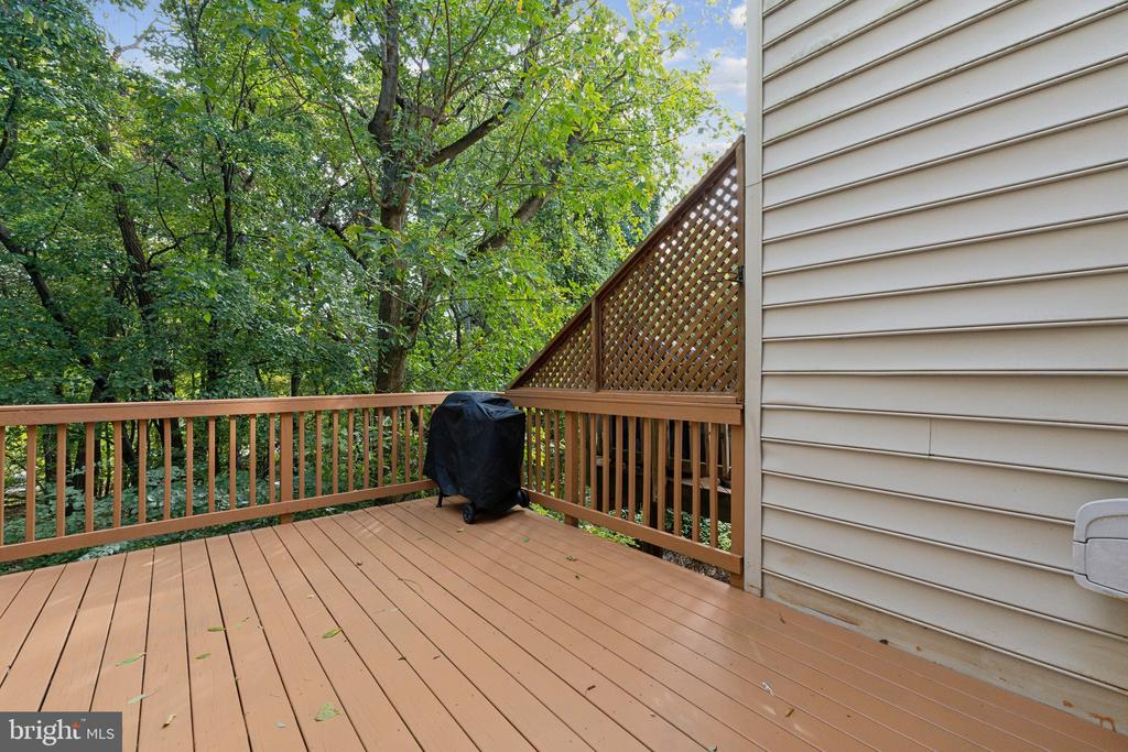 4 Waddington Ln