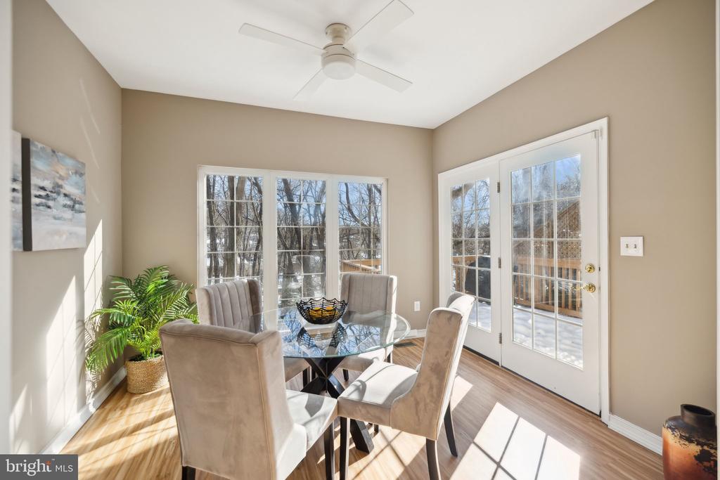 4 Waddington Ln