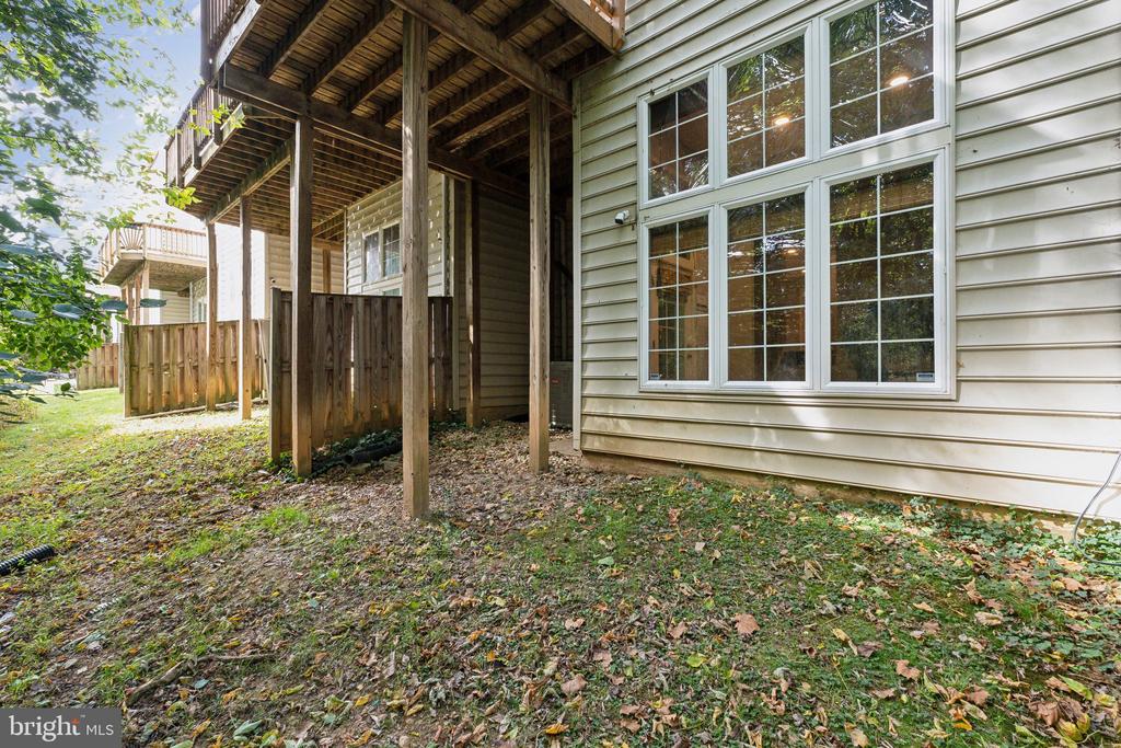 4 Waddington Ln
