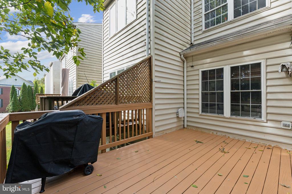 4 Waddington Ln