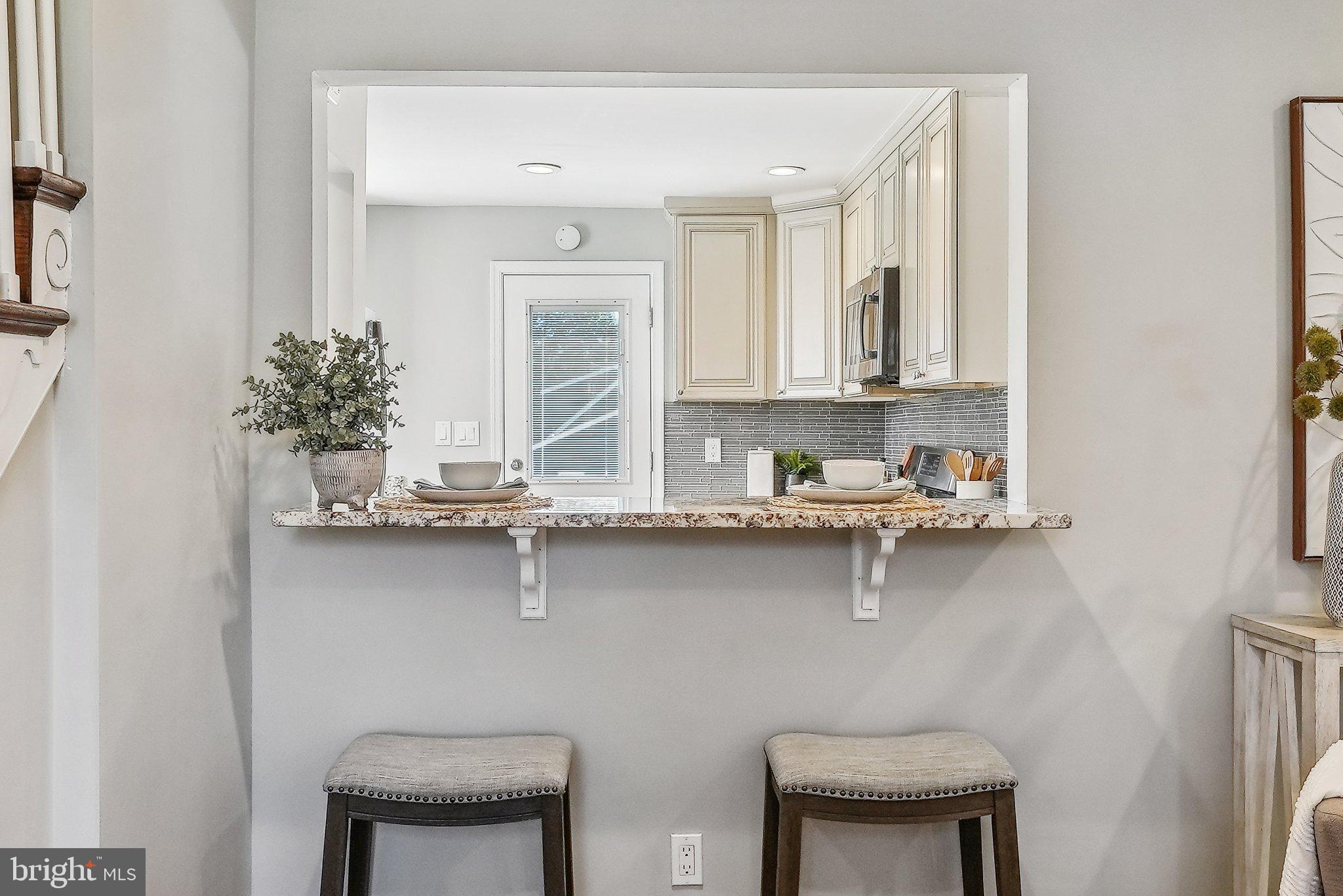 544 W Montgomery Ave