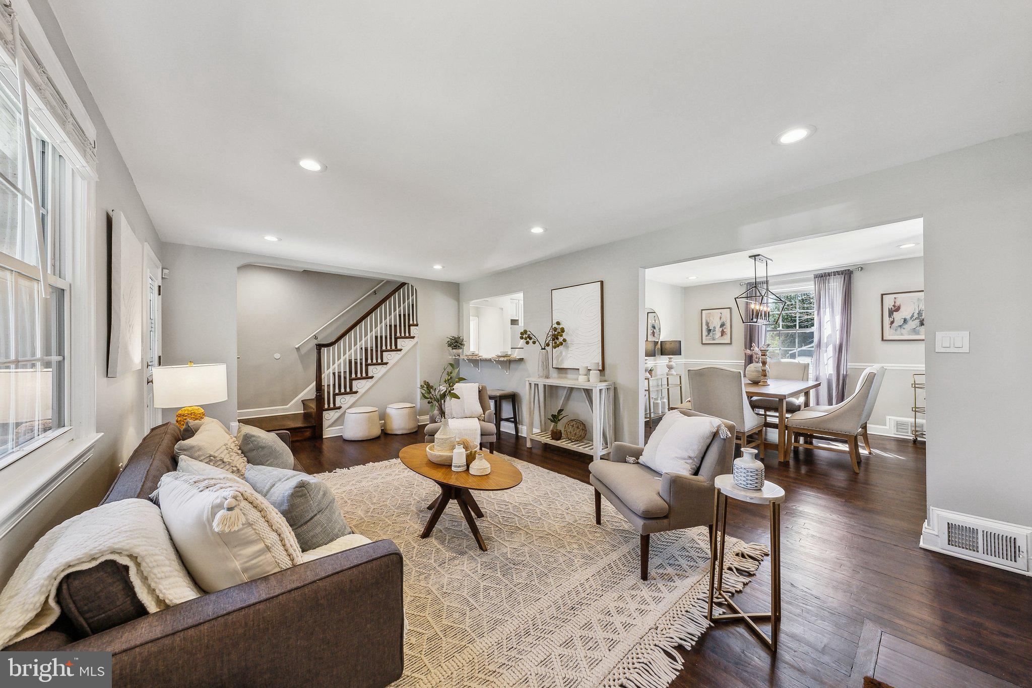 544 W Montgomery Ave