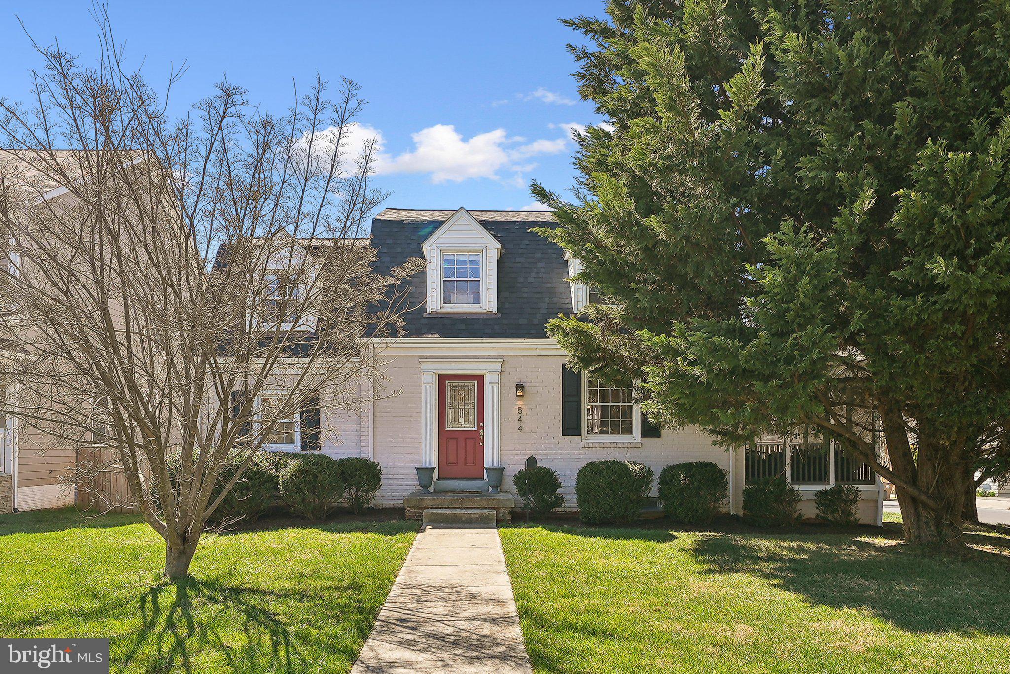 544 W Montgomery Ave