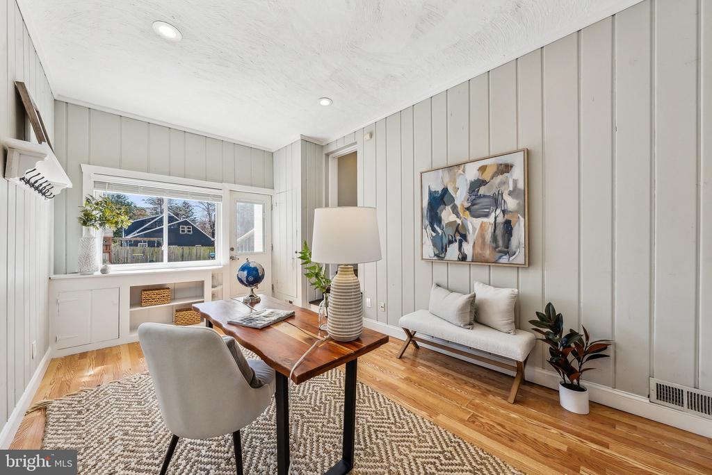 544 W Montgomery Ave