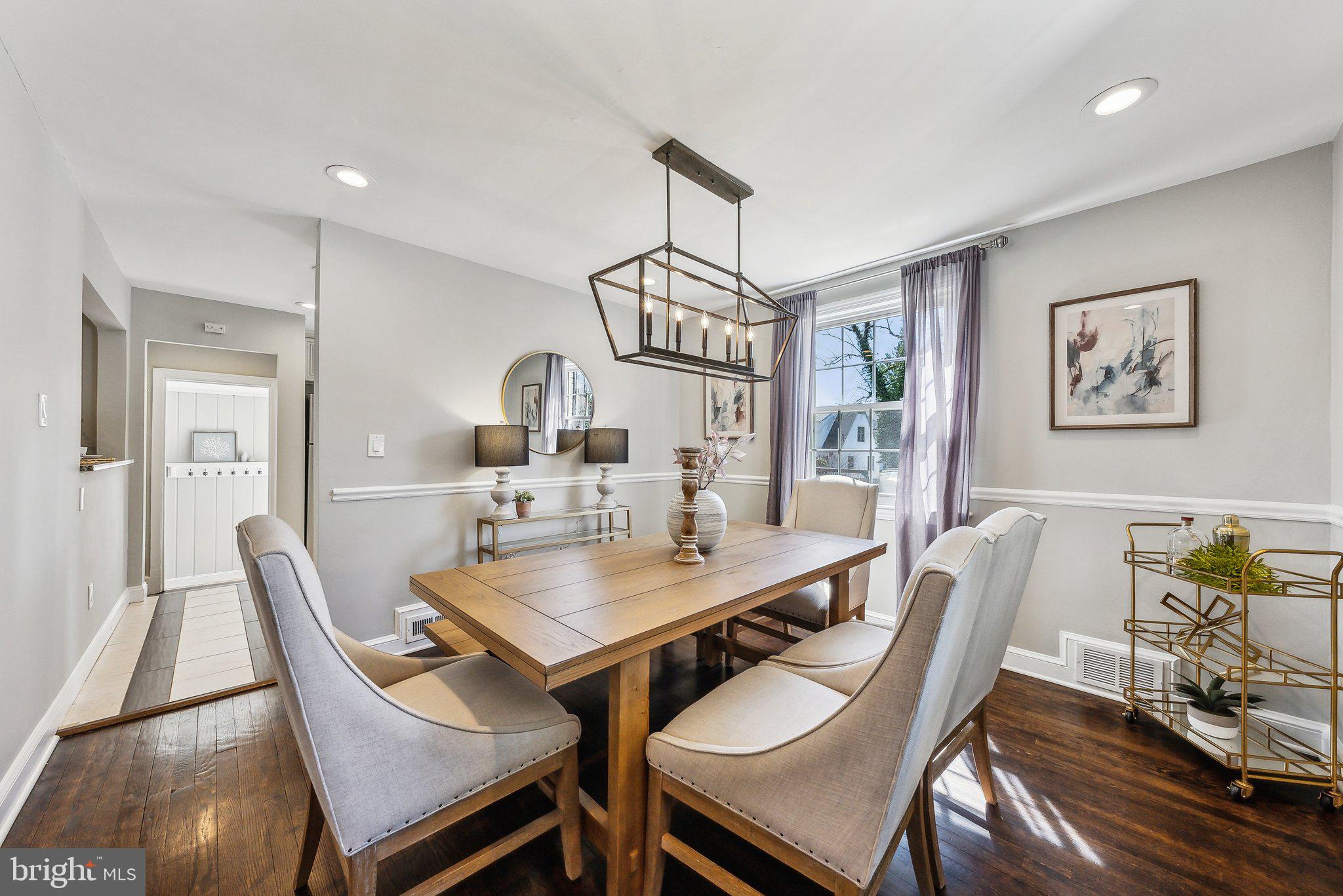 544 W Montgomery Ave