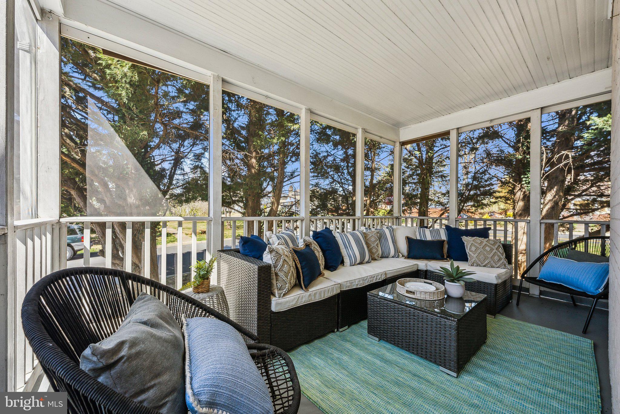 544 W Montgomery Ave