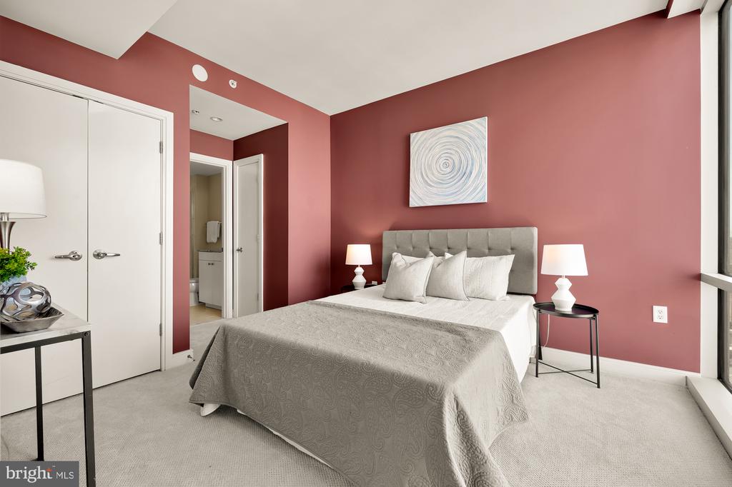 6820 Wisconsin Ave #6009