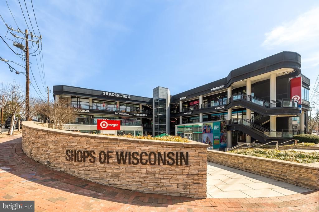 6820 Wisconsin Ave #6009