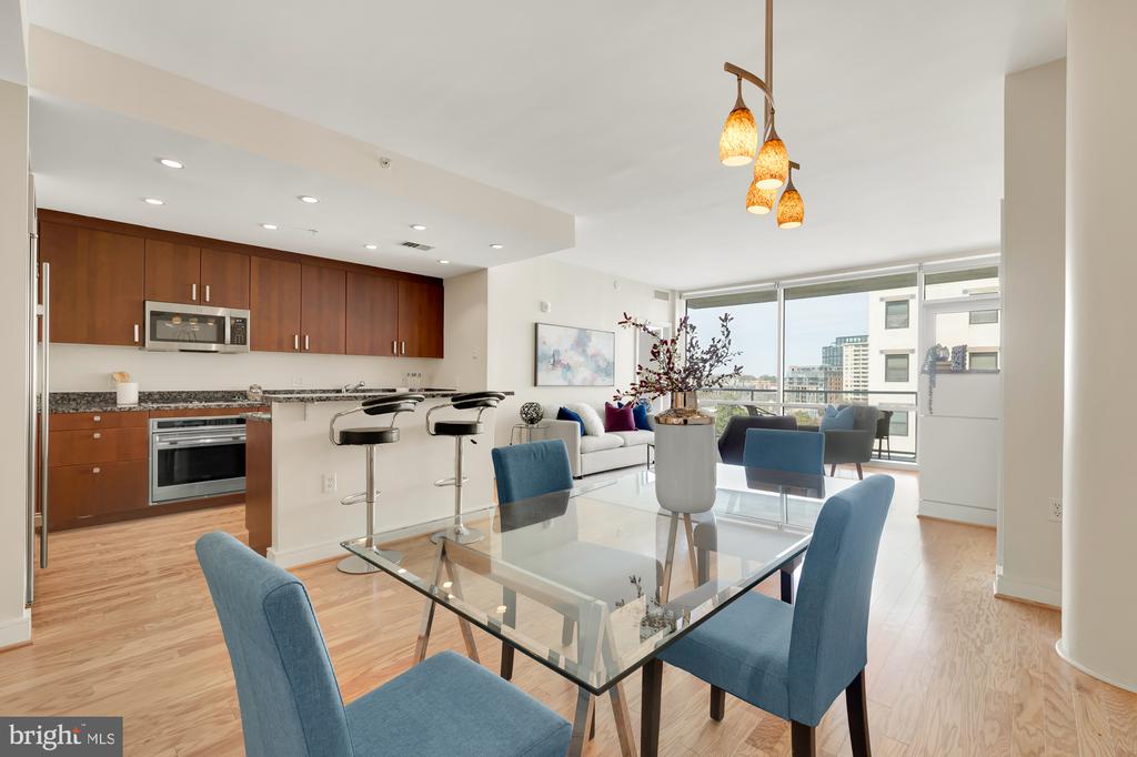 6820 Wisconsin Ave #6009