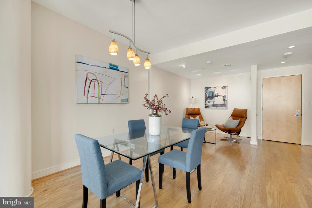 6820 Wisconsin Ave #6009