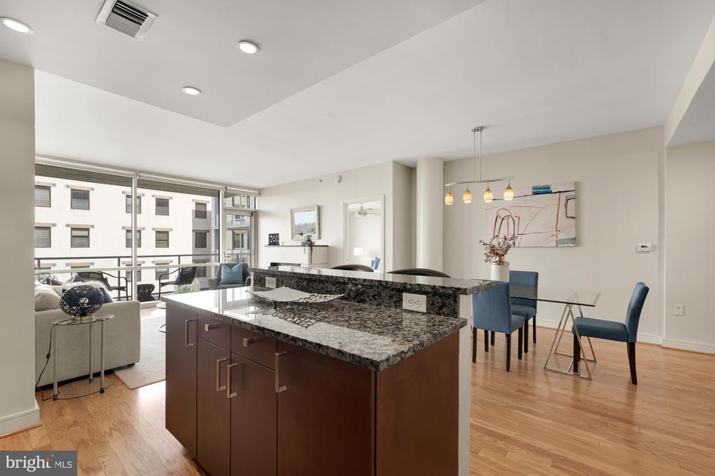 6820 Wisconsin Ave #6009