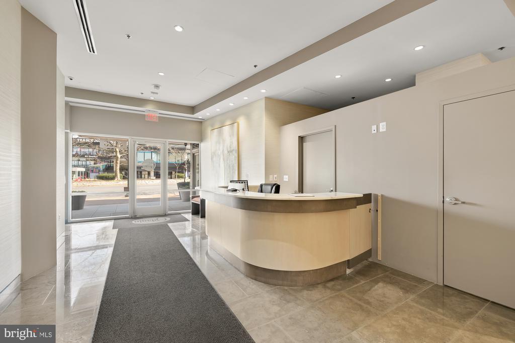 6820 Wisconsin Ave #6009