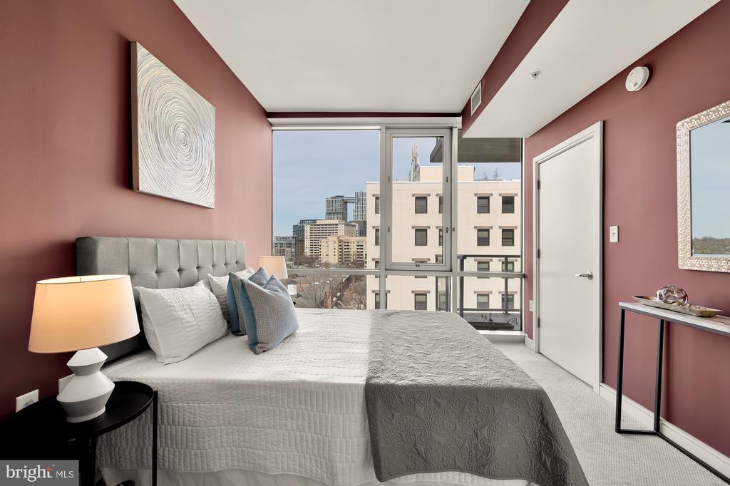 6820 Wisconsin Ave #6009