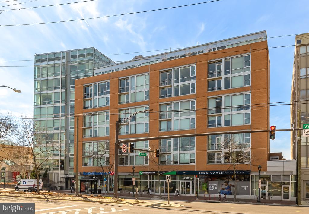 6820 Wisconsin Ave #6009