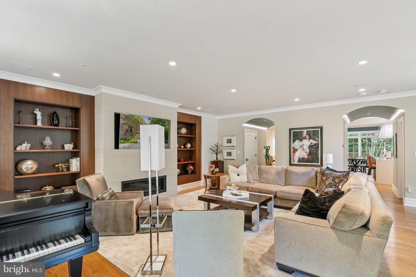 7301 Bannockburn Ridge Ct